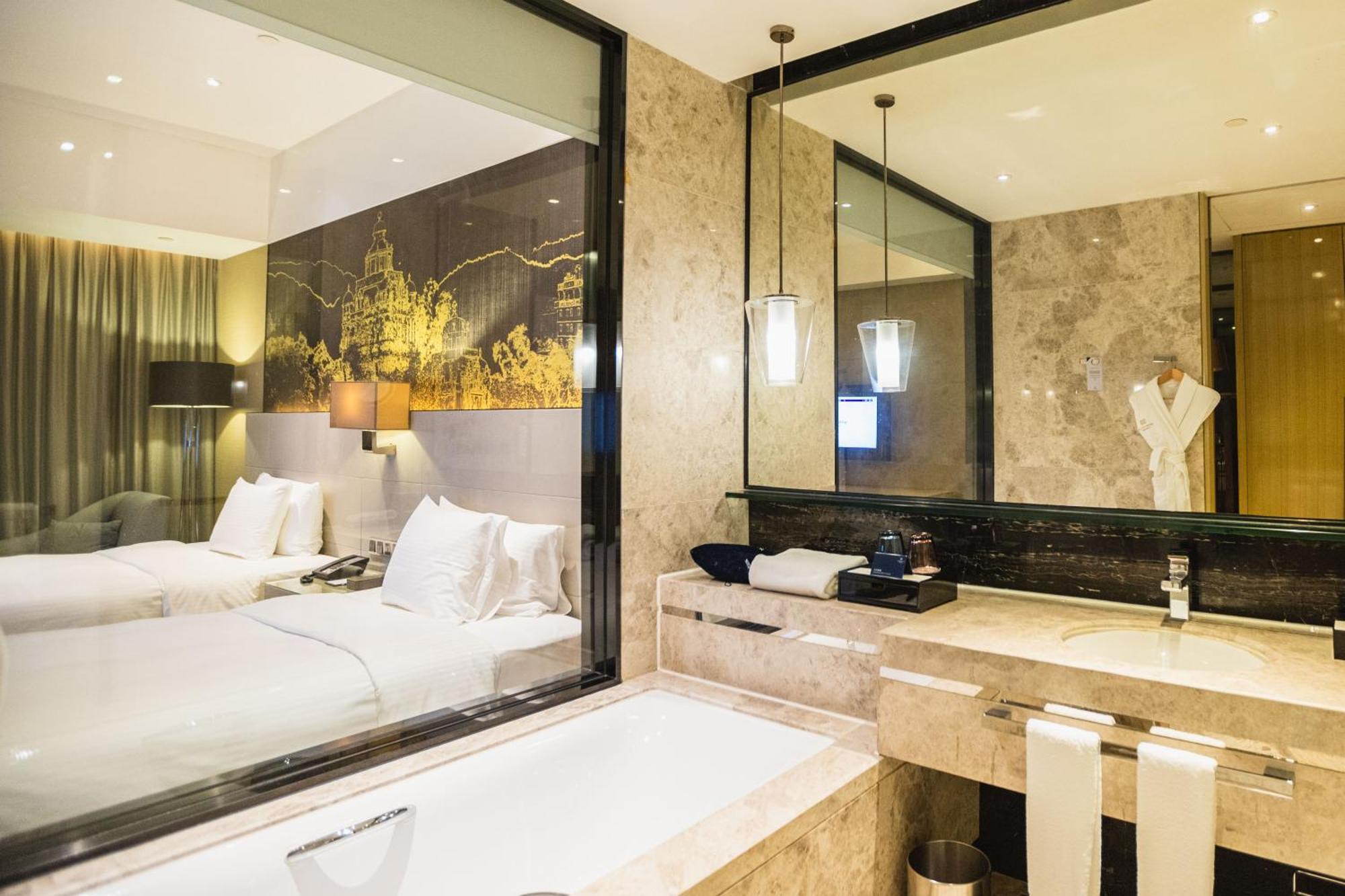 Wanda Realm Jiangmen Hotel Buitenkant foto