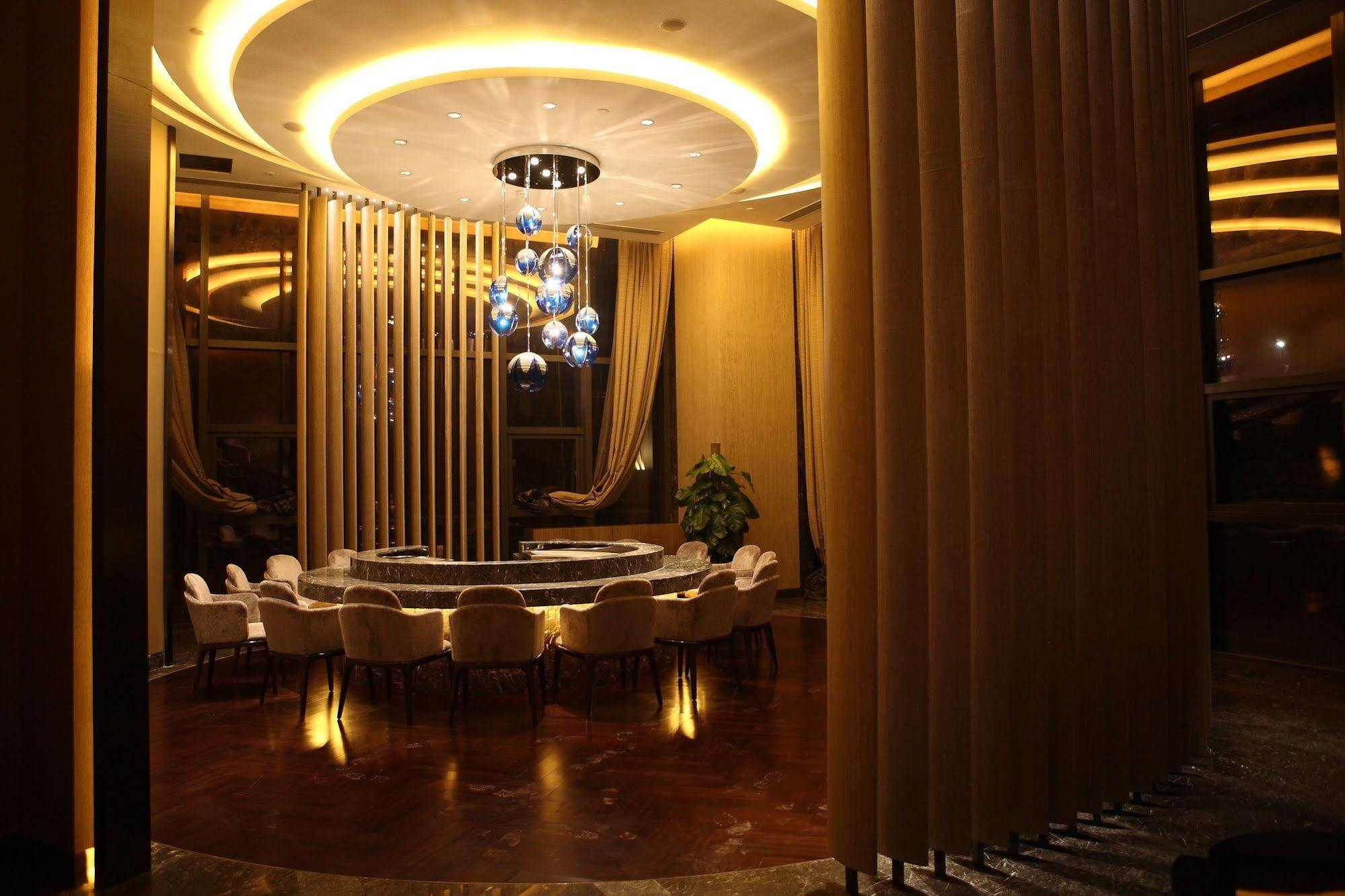 Wanda Realm Jiangmen Hotel Buitenkant foto
