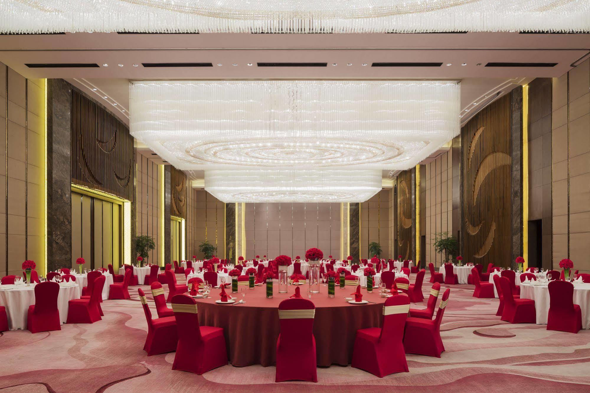 Wanda Realm Jiangmen Hotel Buitenkant foto